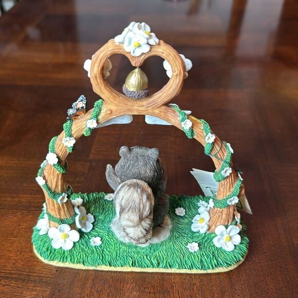 Charming Tails by Fitz and Floyd 6” The Alter Of Love Racoon Love Couple Forever - Picture 3 of 9